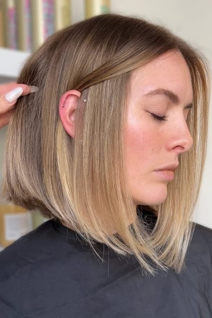 26 Short to Medium Haircuts Ideas 2026