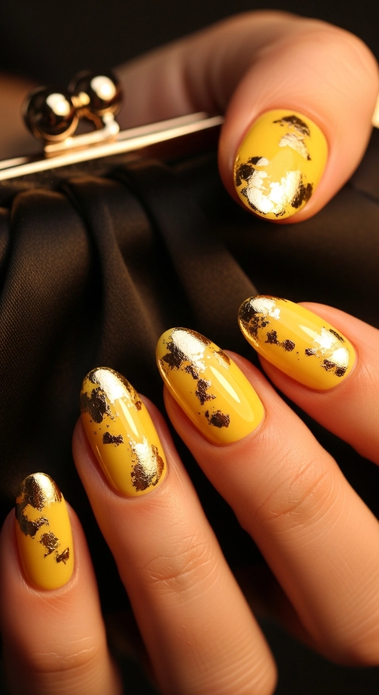 yellow nails with gold accents for yellow summer nails ideas luxury look